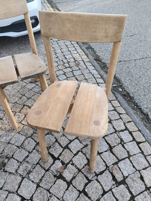 Série de 4 chaises modèle grain de café par pierre gautier delaye 1965