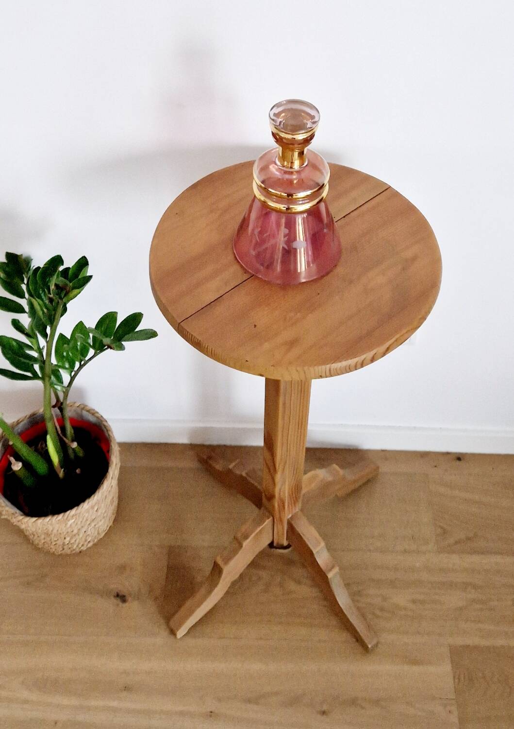 Solid pine wood pedestal table 1940s