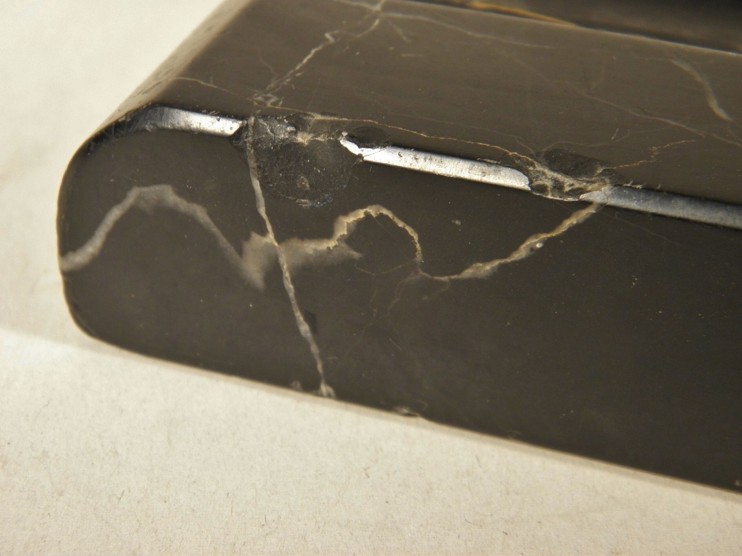 Art Deco cigar ashtray in black marble