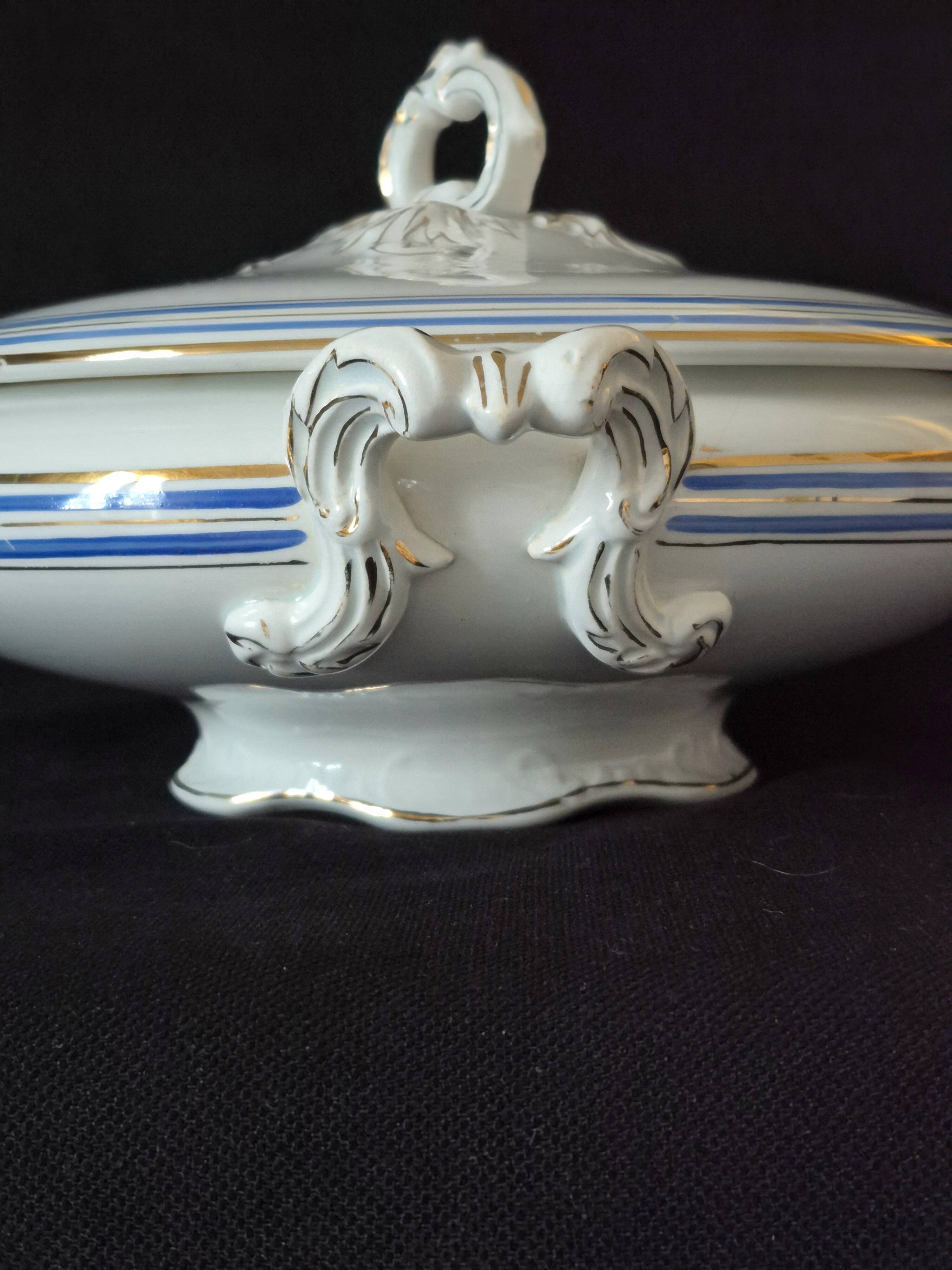 Vegetable dish or soup tureen in Onnaing earthenware A524