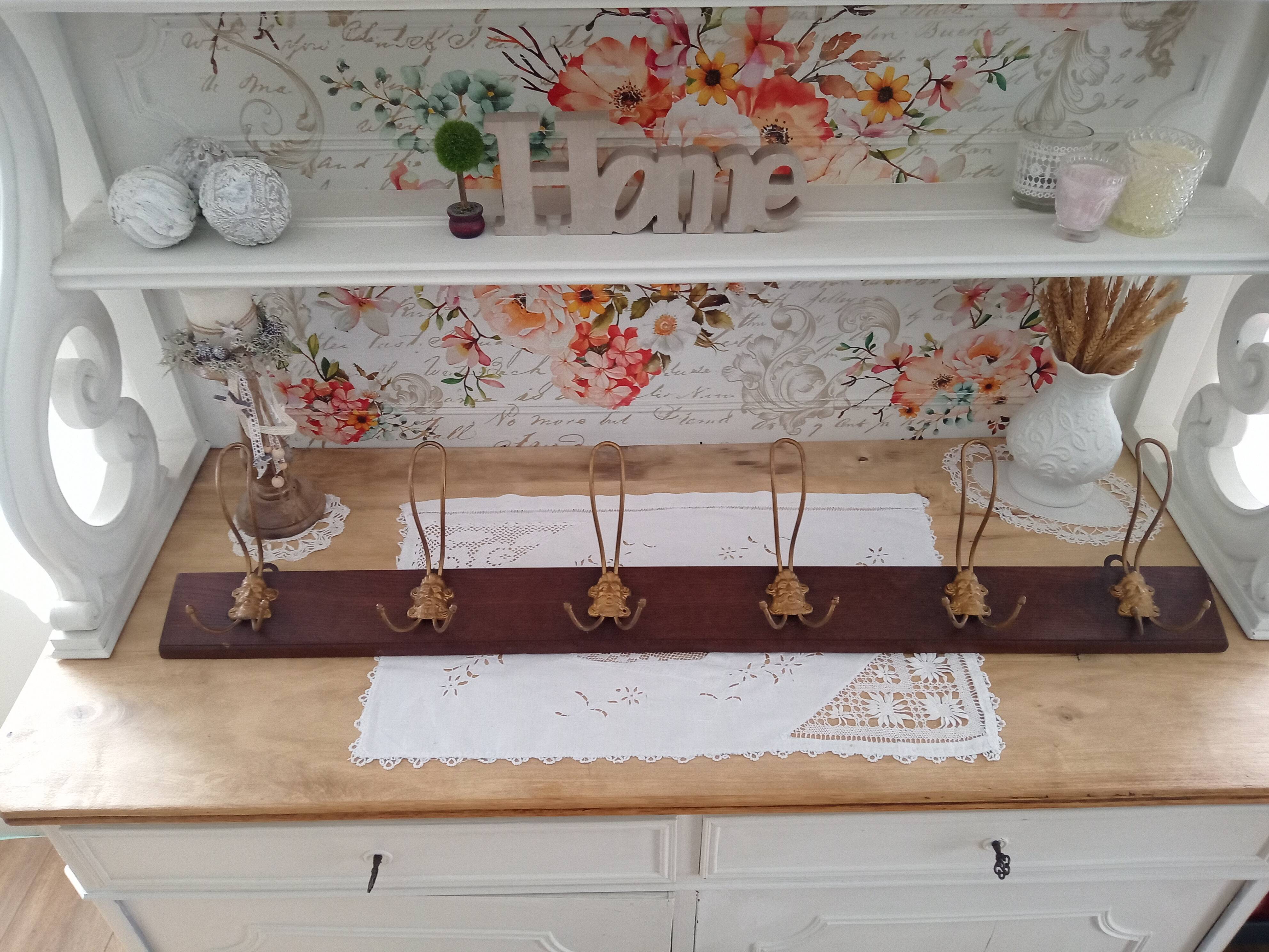 Wall coat rack 6 brass patères form mascarons