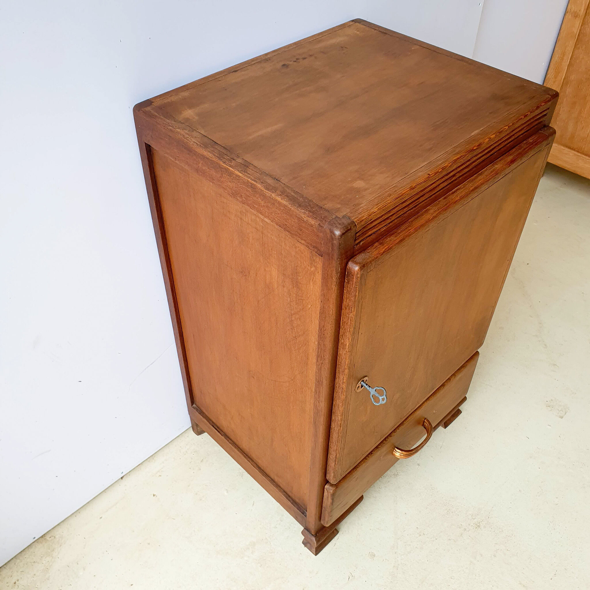 Small art deco jam buffet