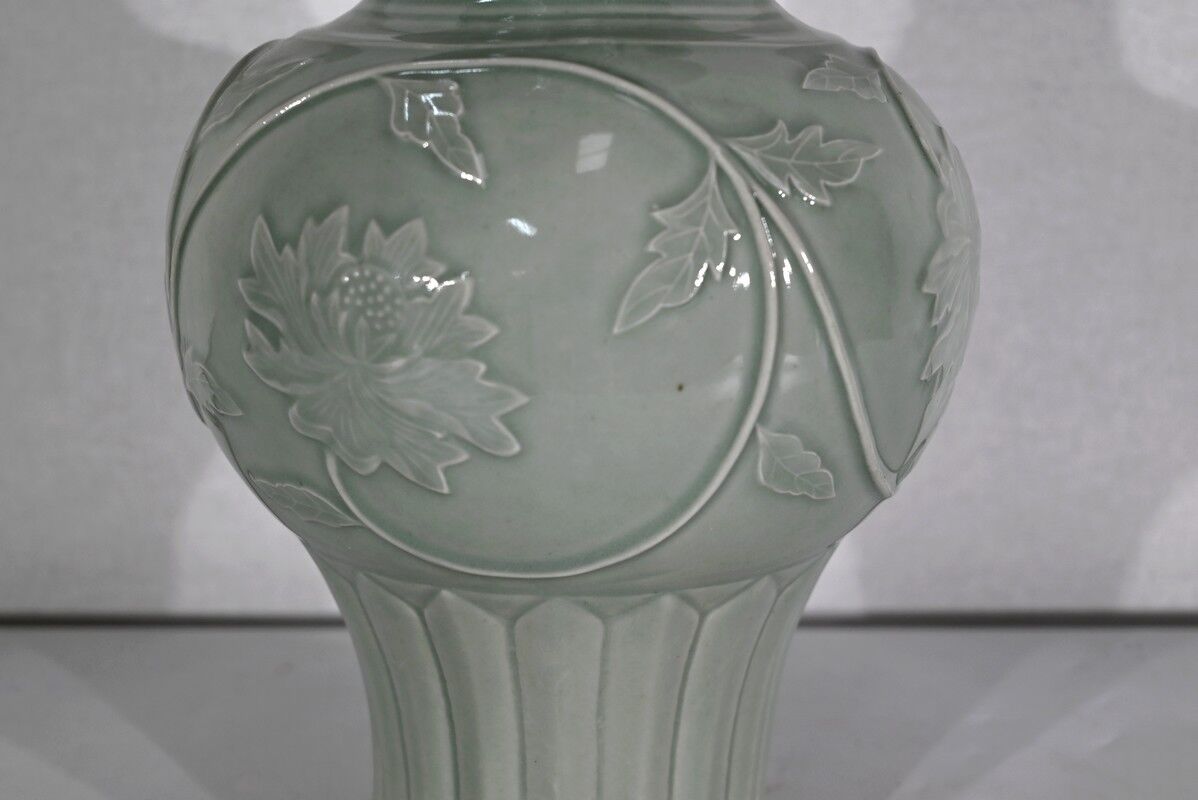 Celadon vase from China – 1900