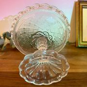 Molded glass pedestal bowl