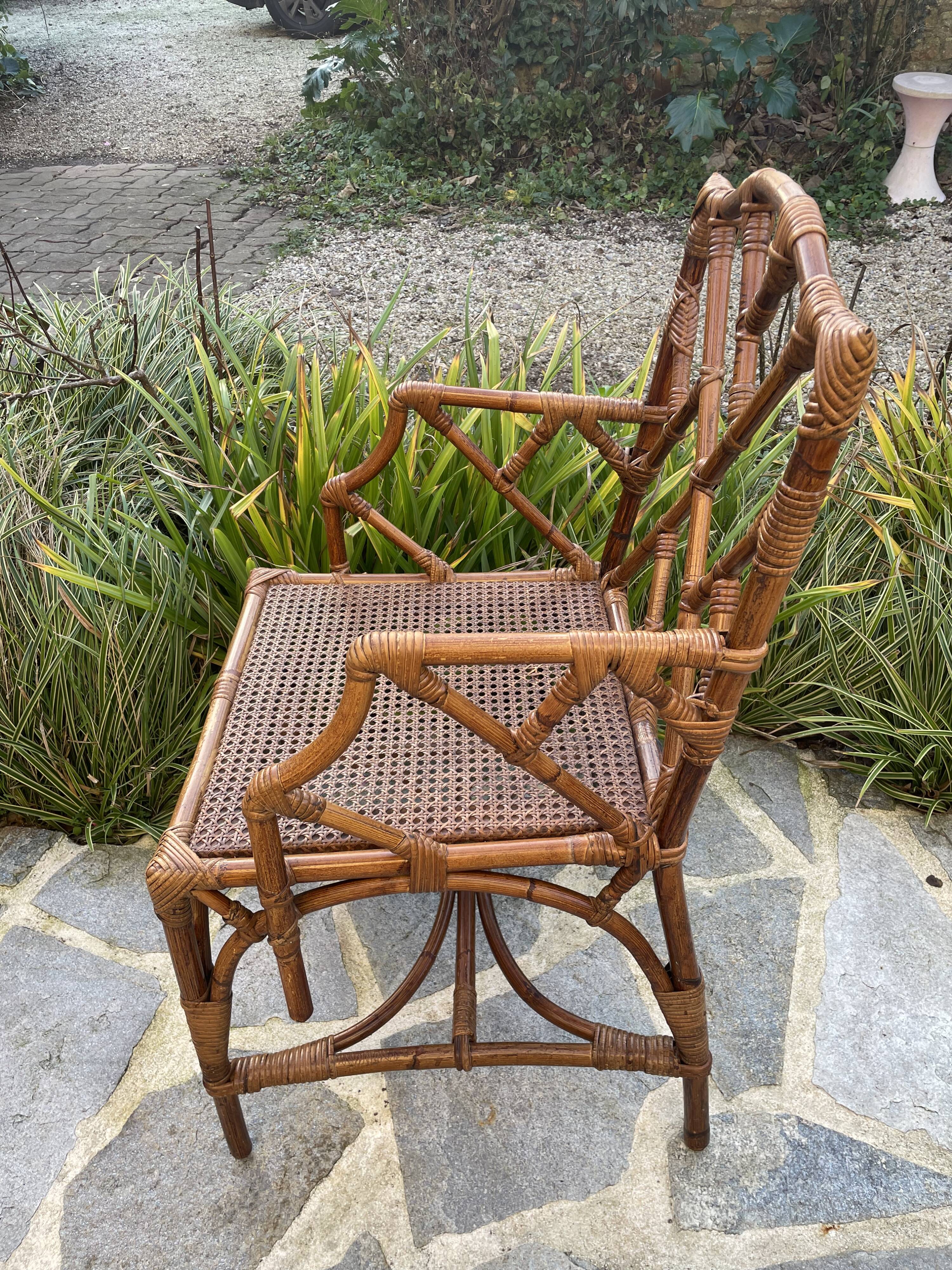 Salle à manger en rotin et bambou