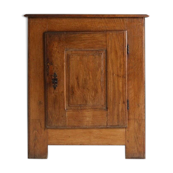 Cabinet en chêne, Belgique XVIIIe siècle
