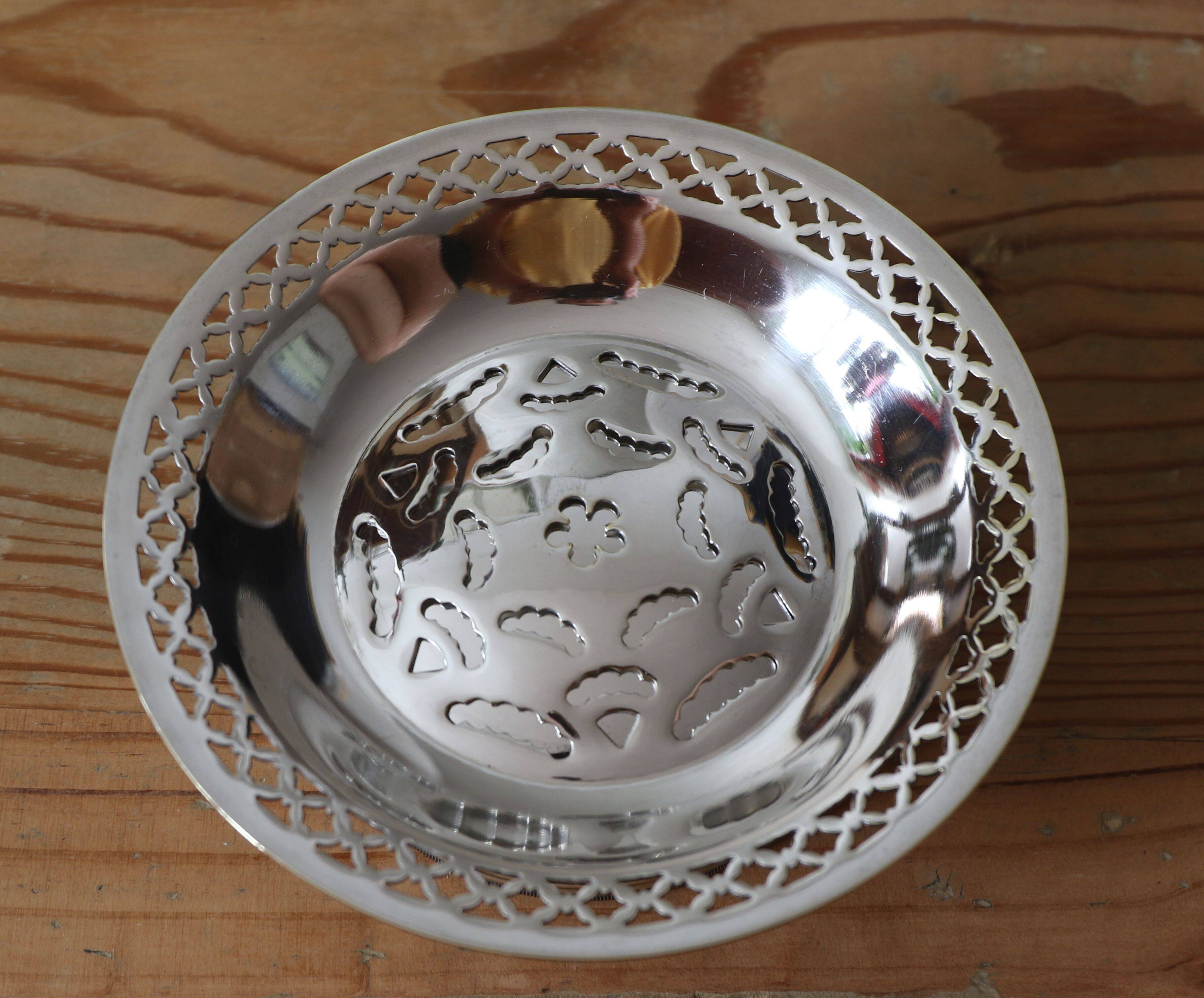 Vintage Coquillor Butter Mold In Silver Plated