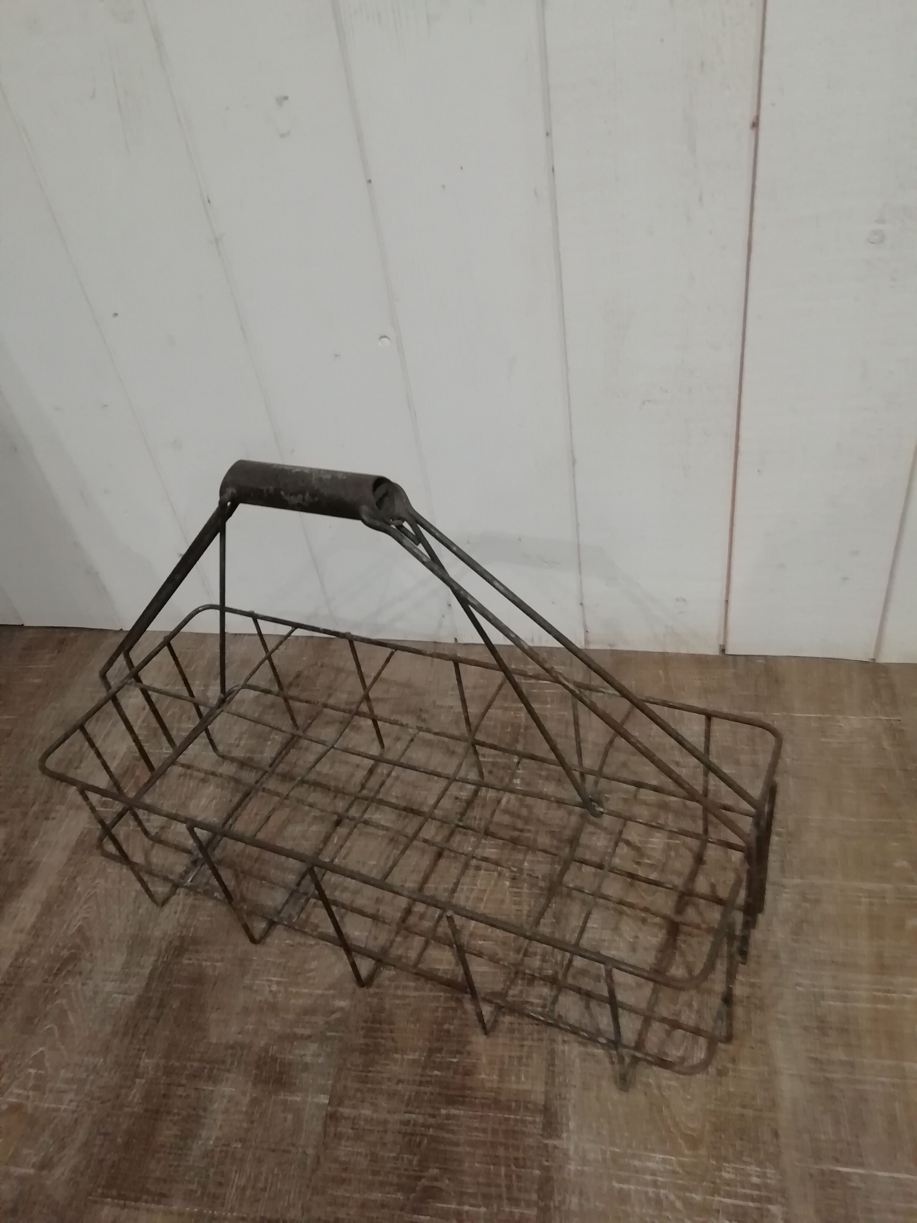 Vintage bottle holder
