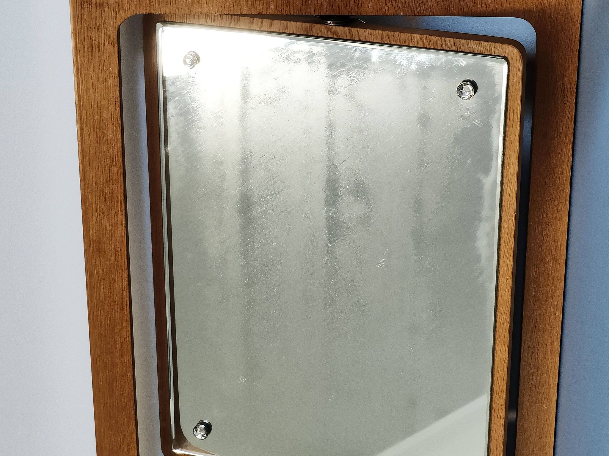 Cintre avec miroir, design danois, années 1980, production : Danemark