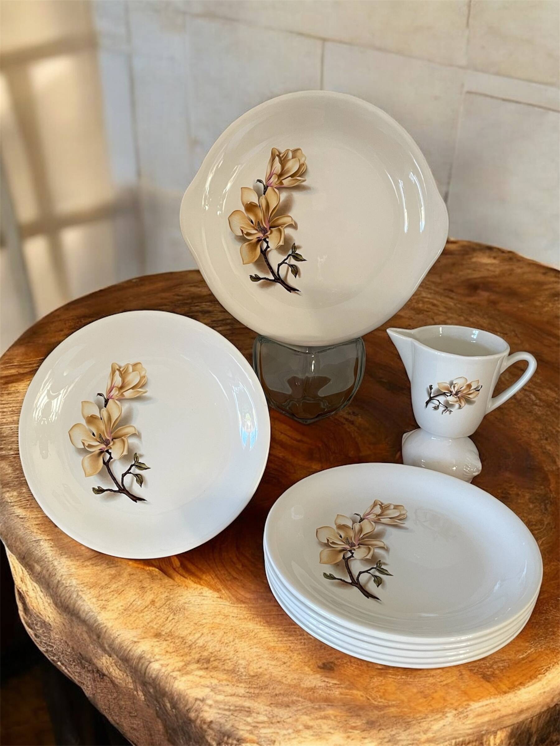 Antique cake service in Saint-Amand earthenware (Nord)