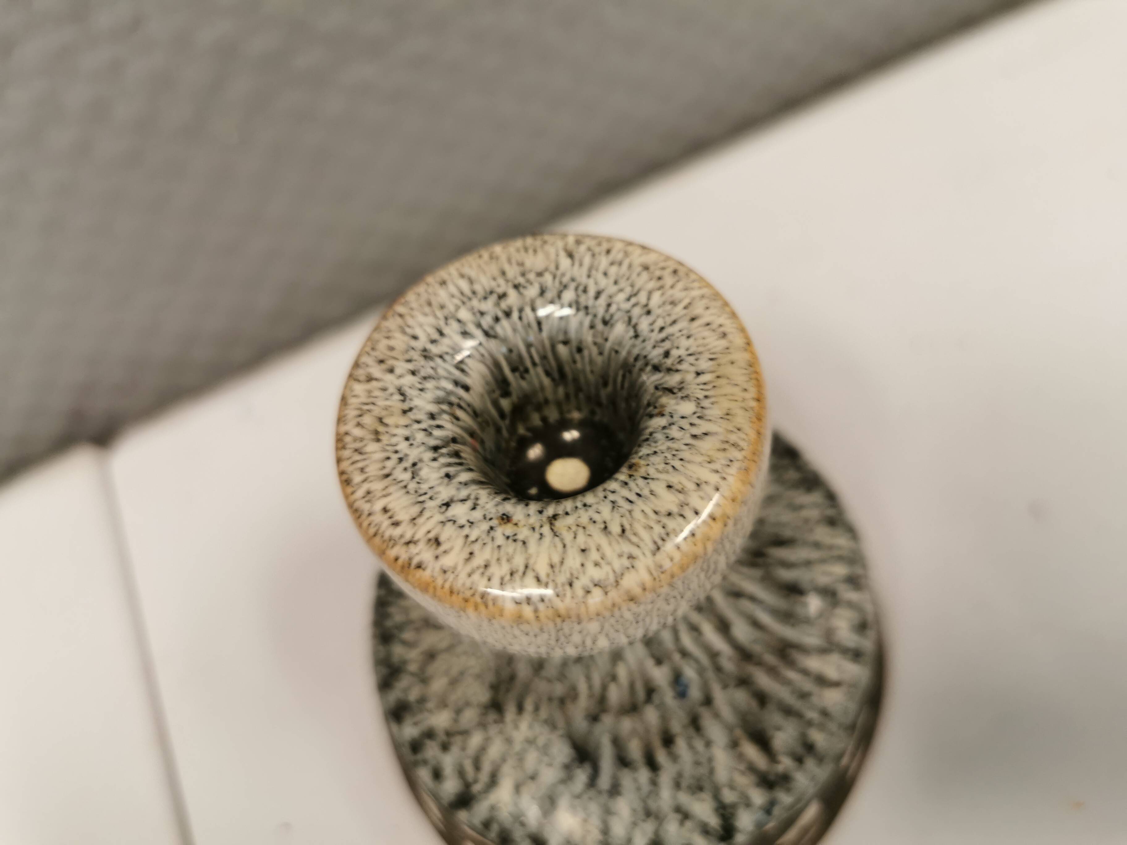 Ceramic candle holder