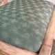 Chaises en bois massif assises verte