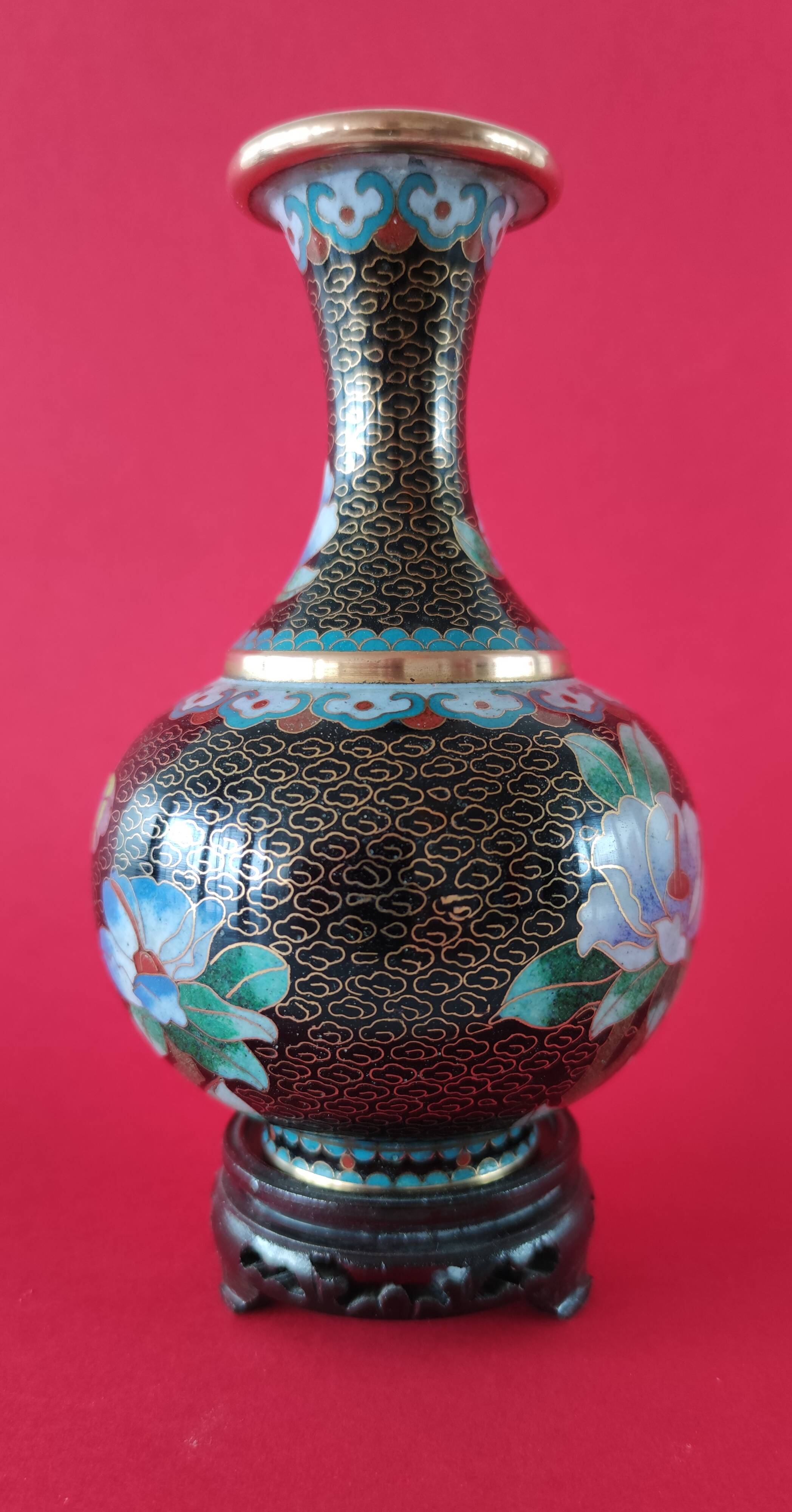 Pair of vintage cloisonné enamel vases from the 20th century H19 cm