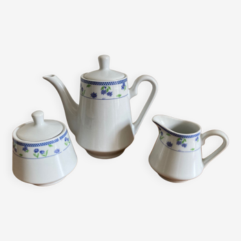 Porcelain tea set