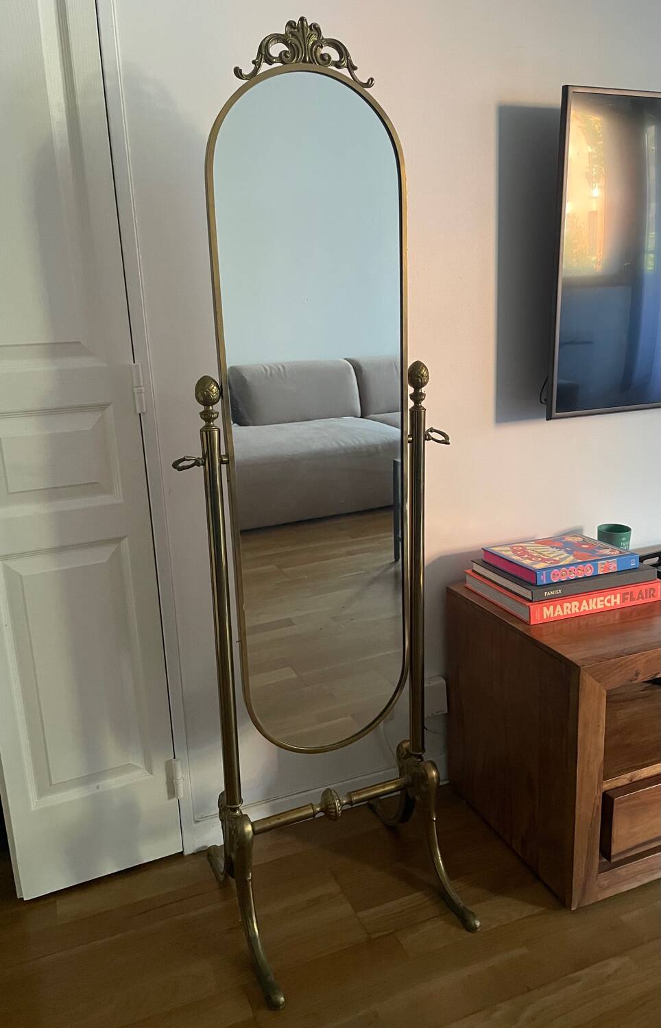 Bronze psyche mirror