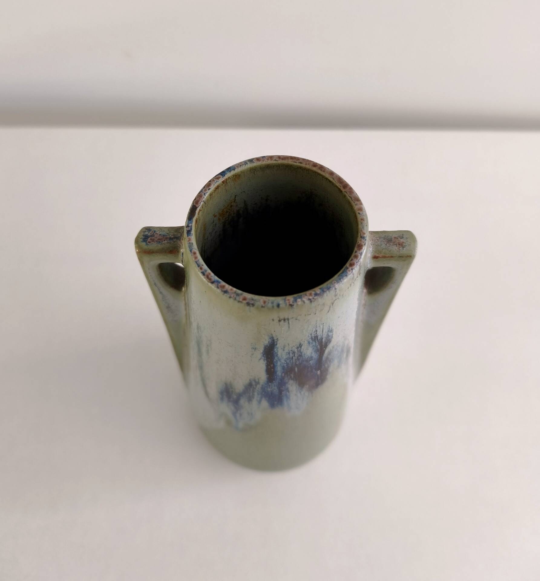Art Deco Denbac vase with handles no. 226 in flamed stoneware - engraved signature
