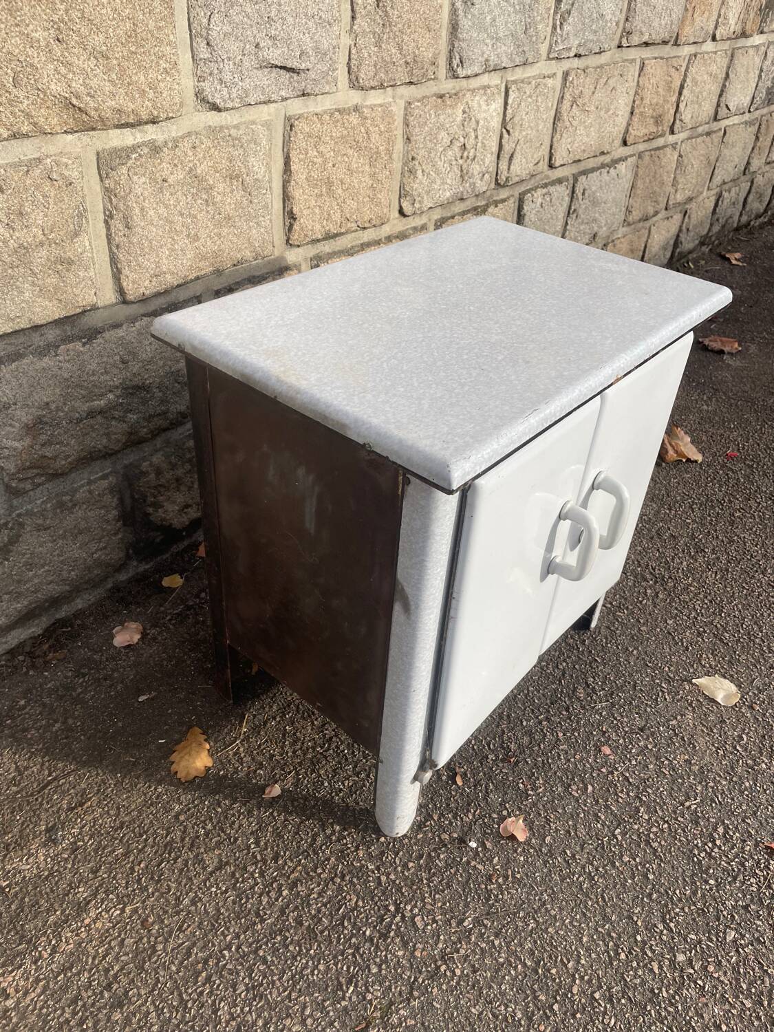 enameled steel kitchen furniture