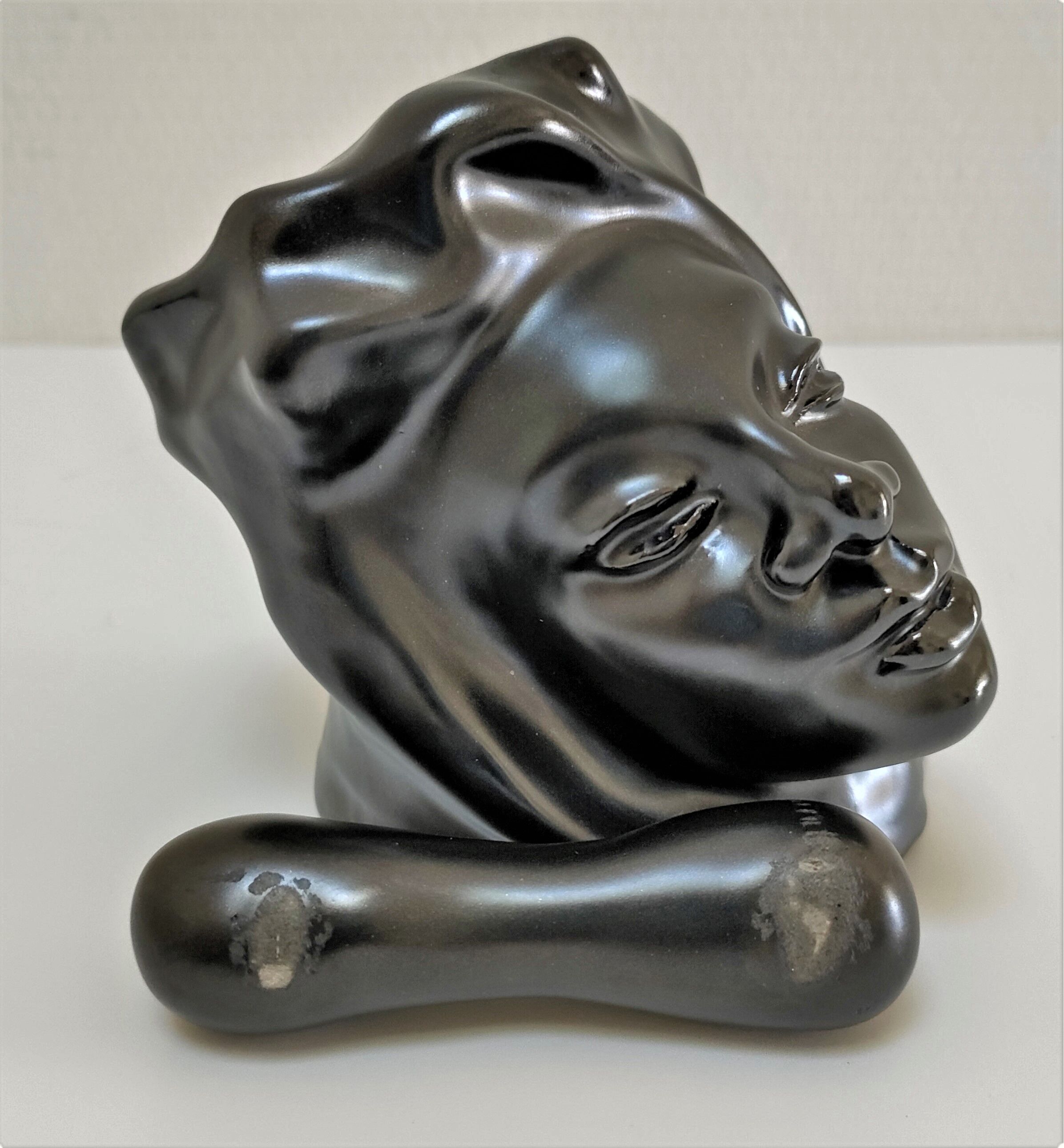 Anthropomorphic ceramic ashtray with woman's figure design 60s