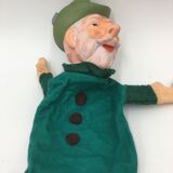 Children's theatre with puppets