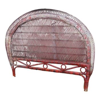 Headboard in rattan