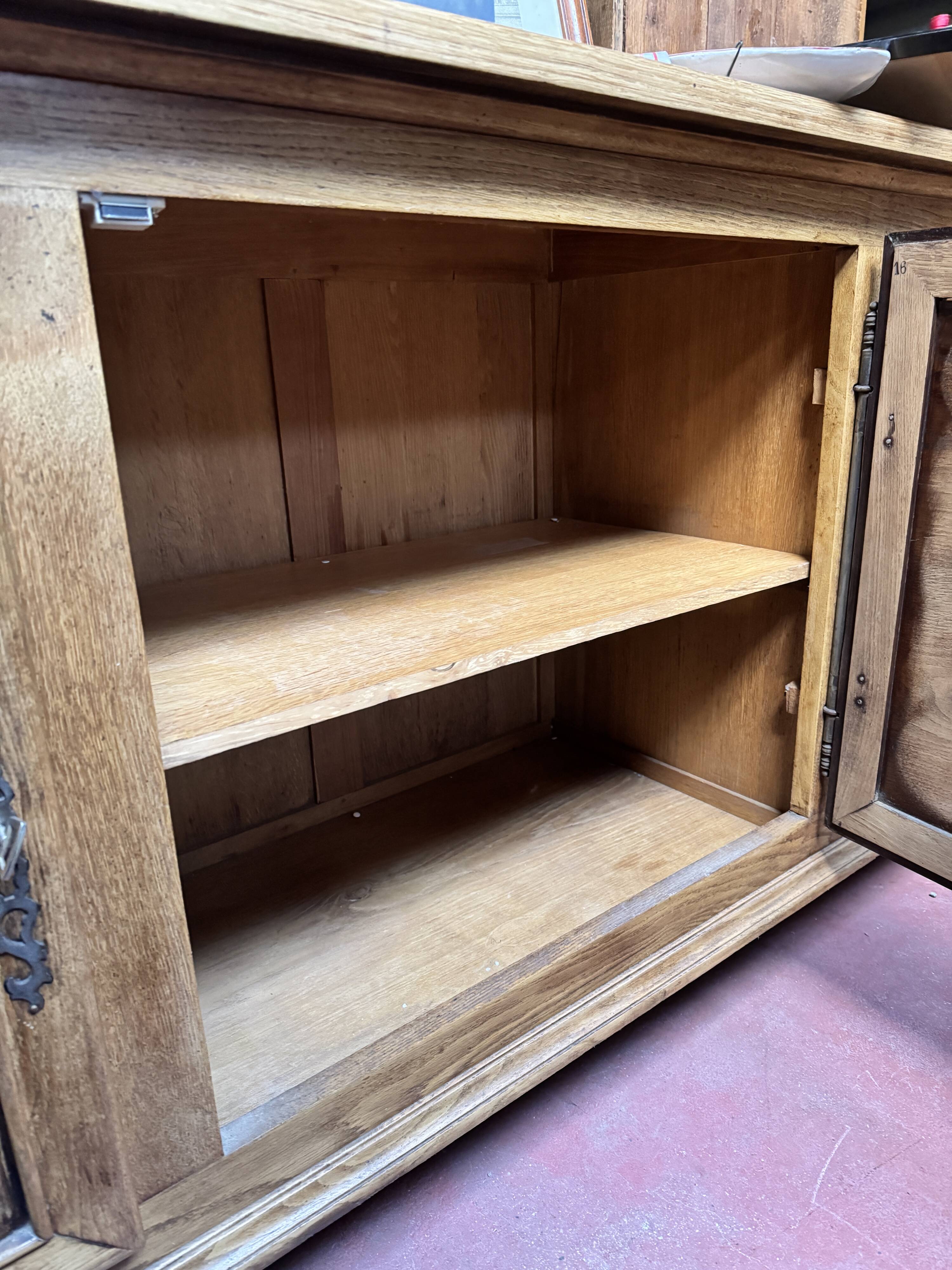 Large Art Deco sideboard in oak - Modernist Design 1950