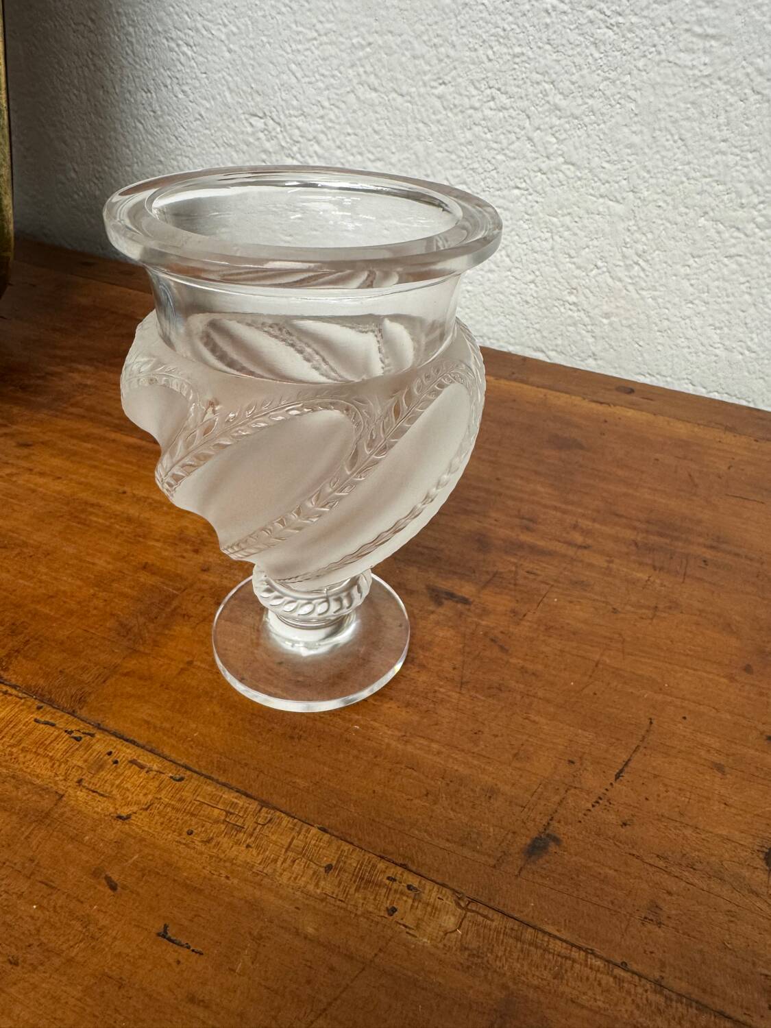 Crystal vase signed Lalique France model Ermenonville