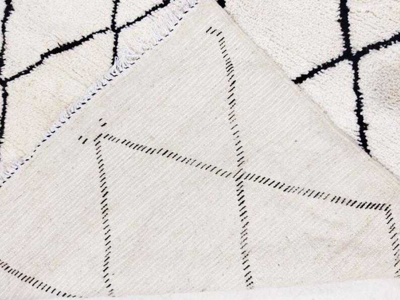 315x178cm Moroccan Berbere Carpet