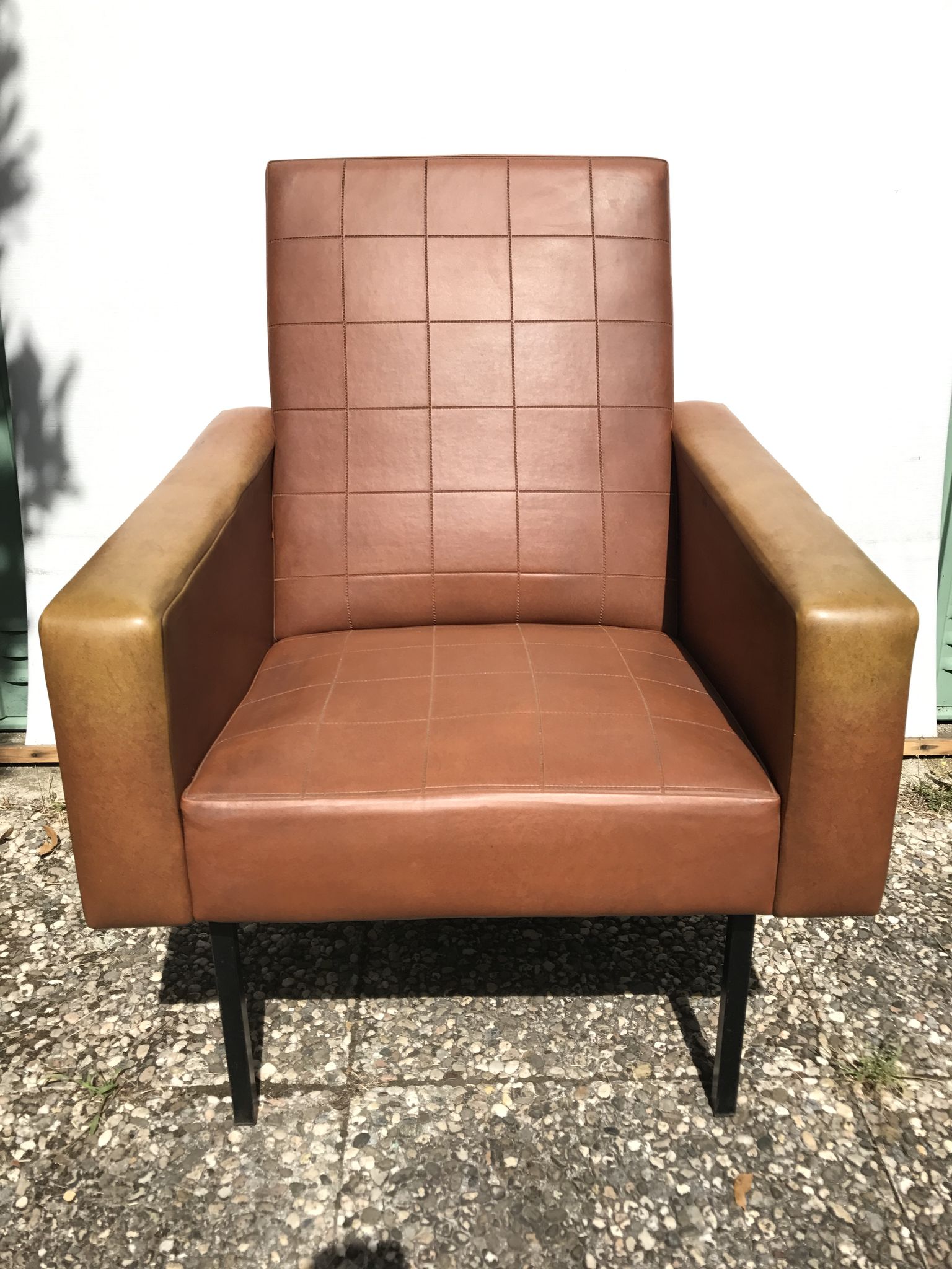 Ancient 70s brown black metal legs armchair wood vintage