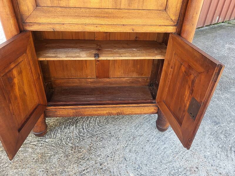 Empire secretary with detached columns in walnut from the 19th century