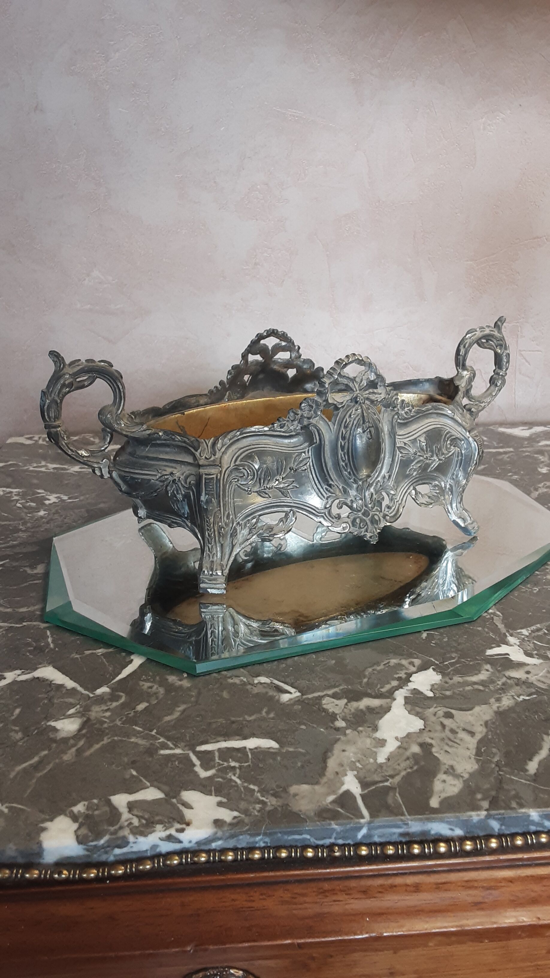 Jardinière ancienne régule et son bac