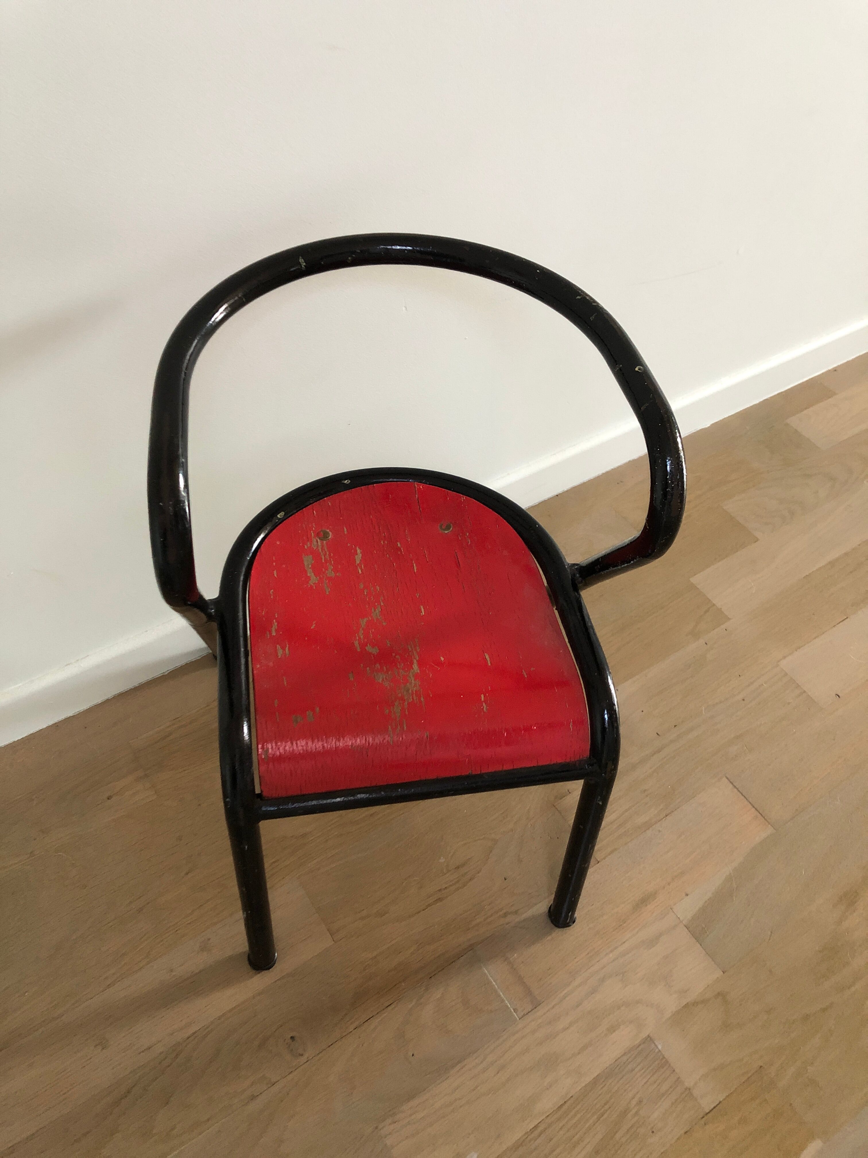 Children's chair by Jacques Hitier