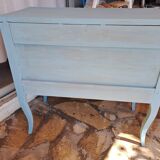 Commode en bois massif repeint bleu lagune style Louis XV à 2 tiroirs