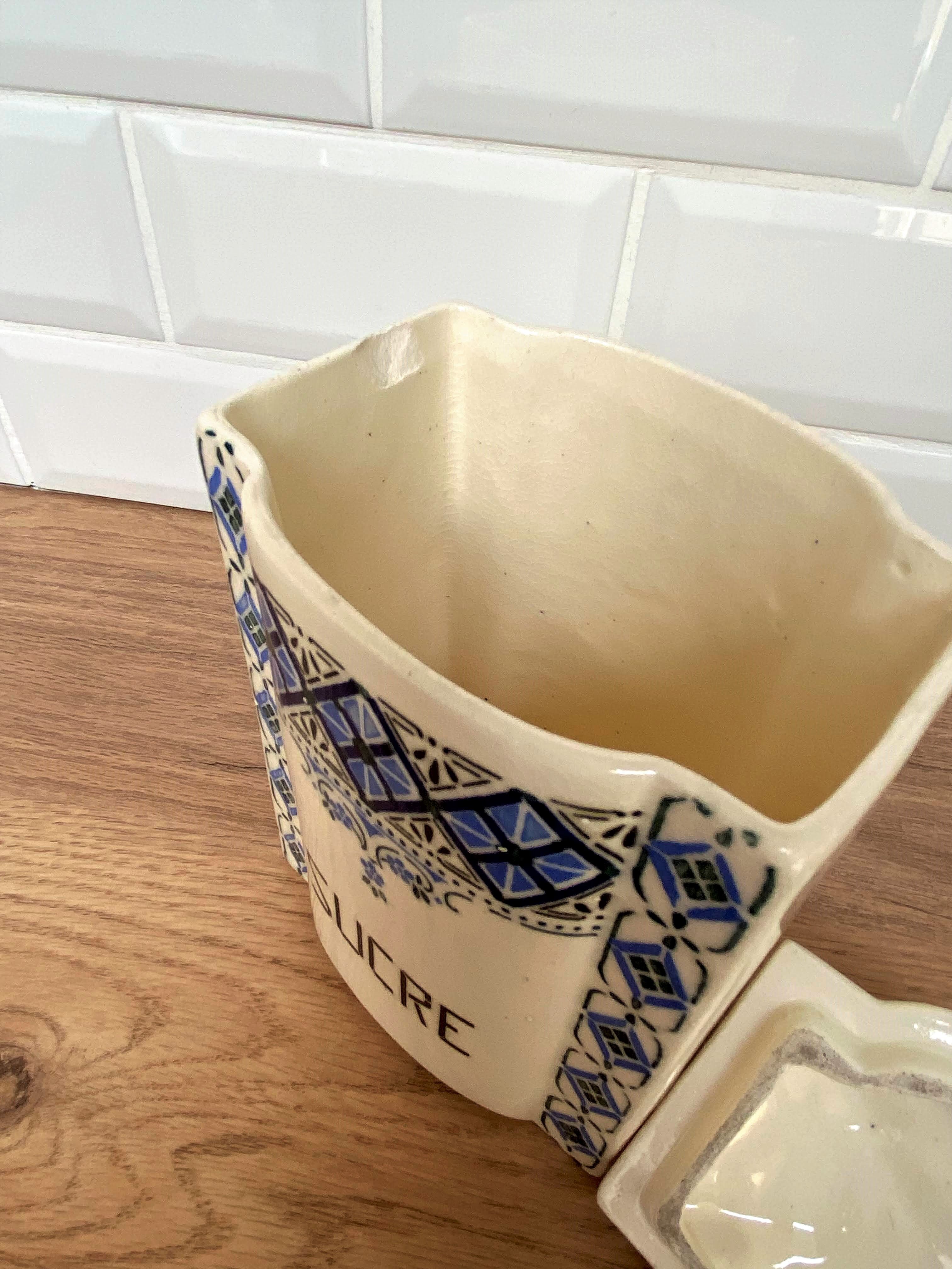 Spice pot in earthenware