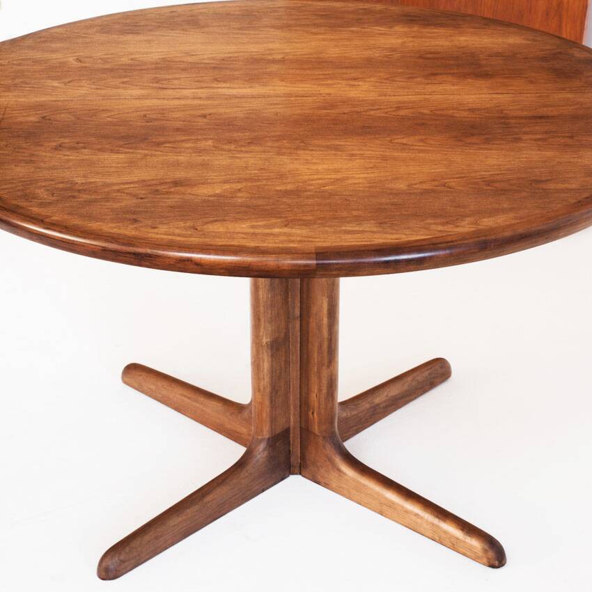 Vintage dining table. Scandinavian style with two extensions, France 60s.
