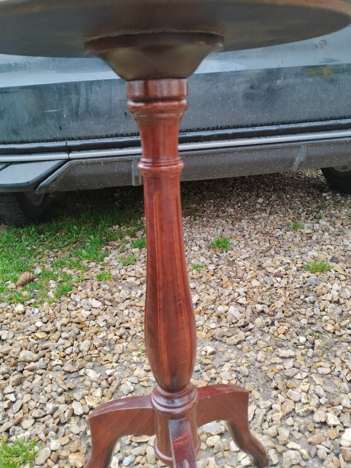 Table de chevet plateau marbre style louis xvi
