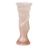 Vase en verre rose figurant une main, années 60