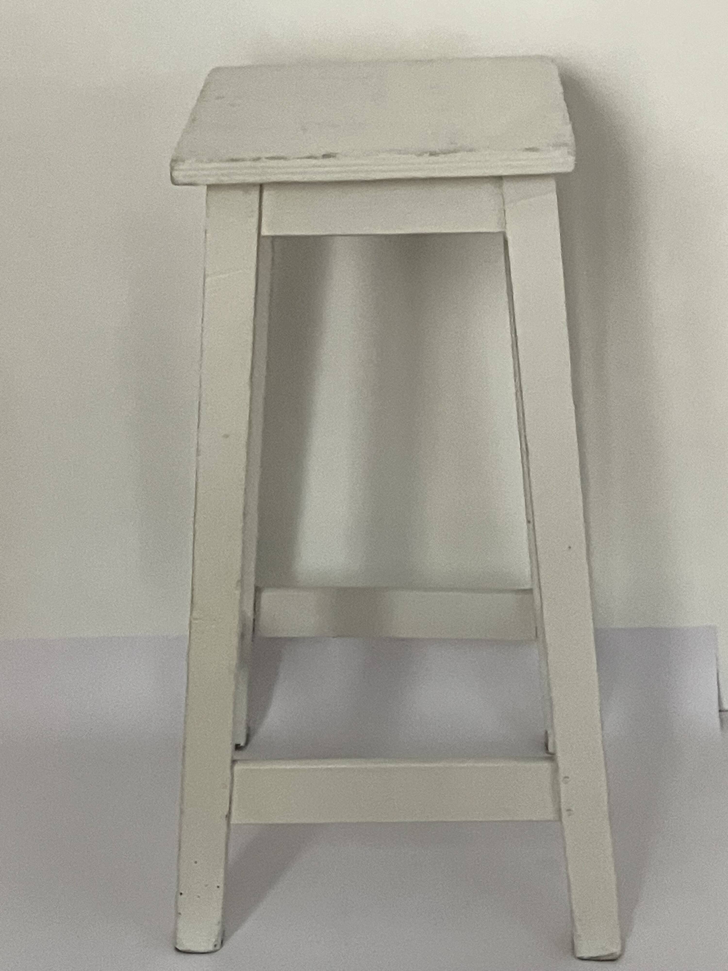 Tabouret haut