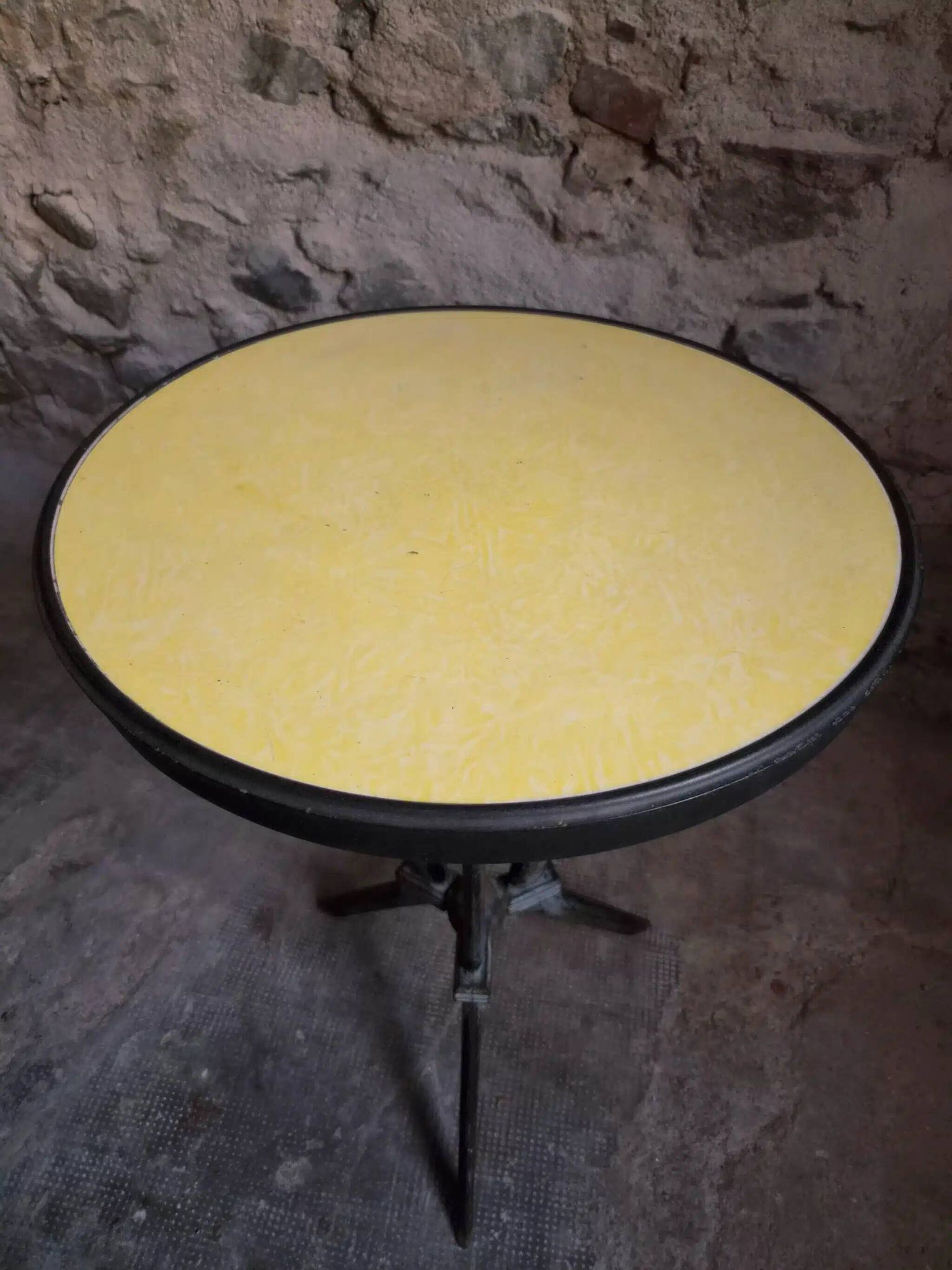 Table bistrot Art déco française REX avec plateau en bakélite, vers 1930