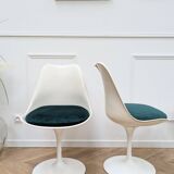 Tulip Chairs by Eero Saarinen