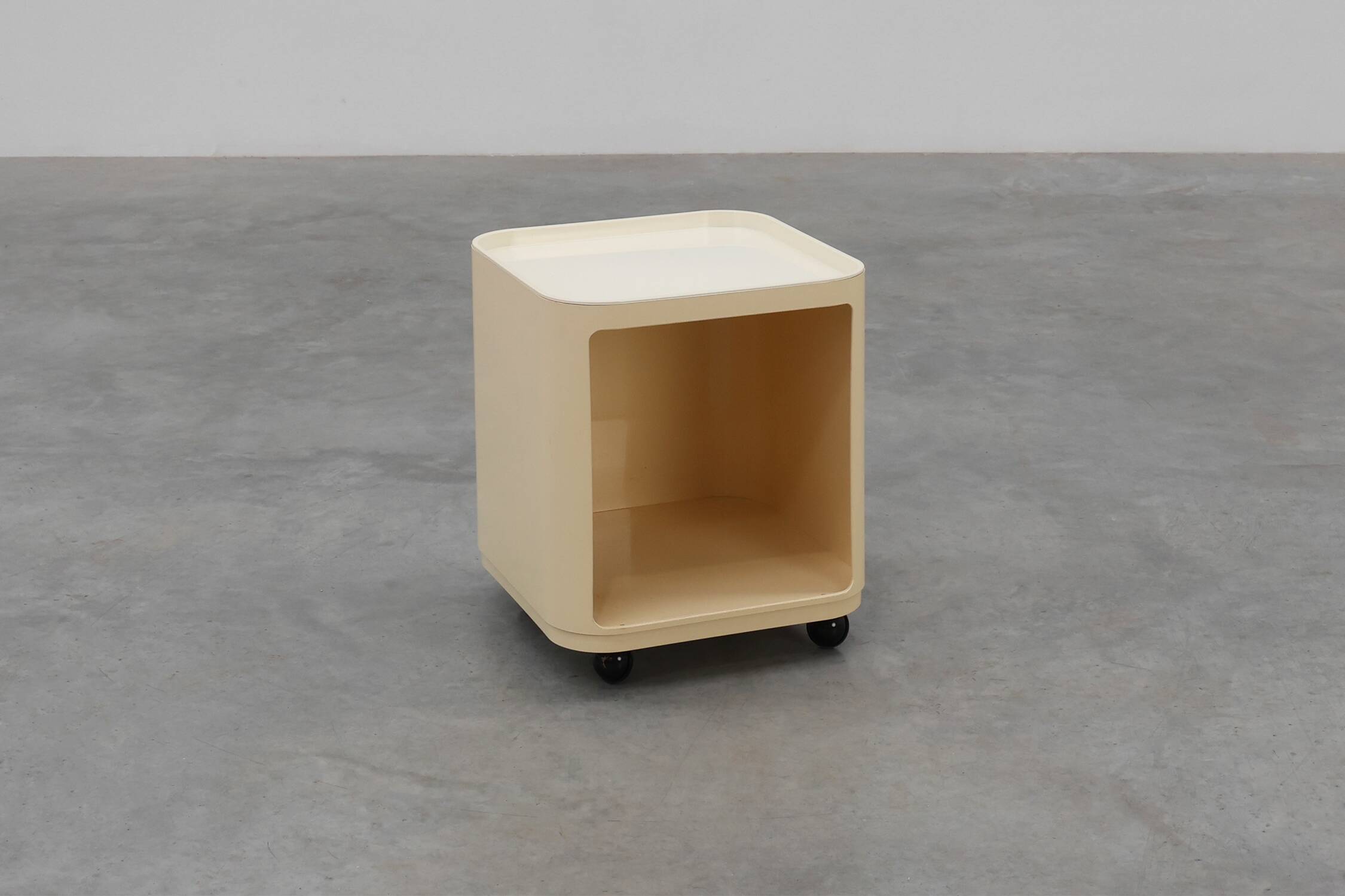 Unité Kartell Componibili modèle 4979 par Anna Castelli Ferrieri, Italie, années 1970.