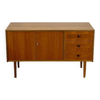 Vintage/mid-century dressoir