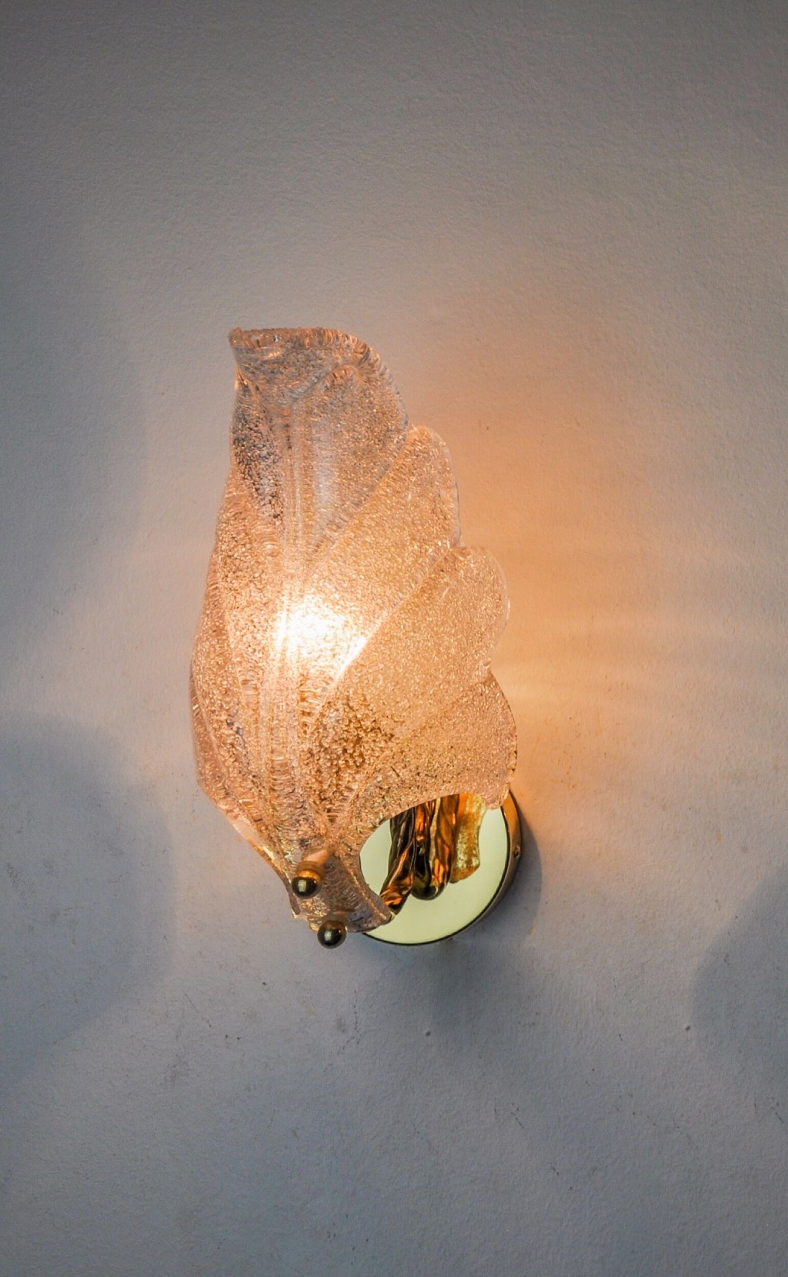 Frosted leaf wall lamp, murano glass, italy, 1970