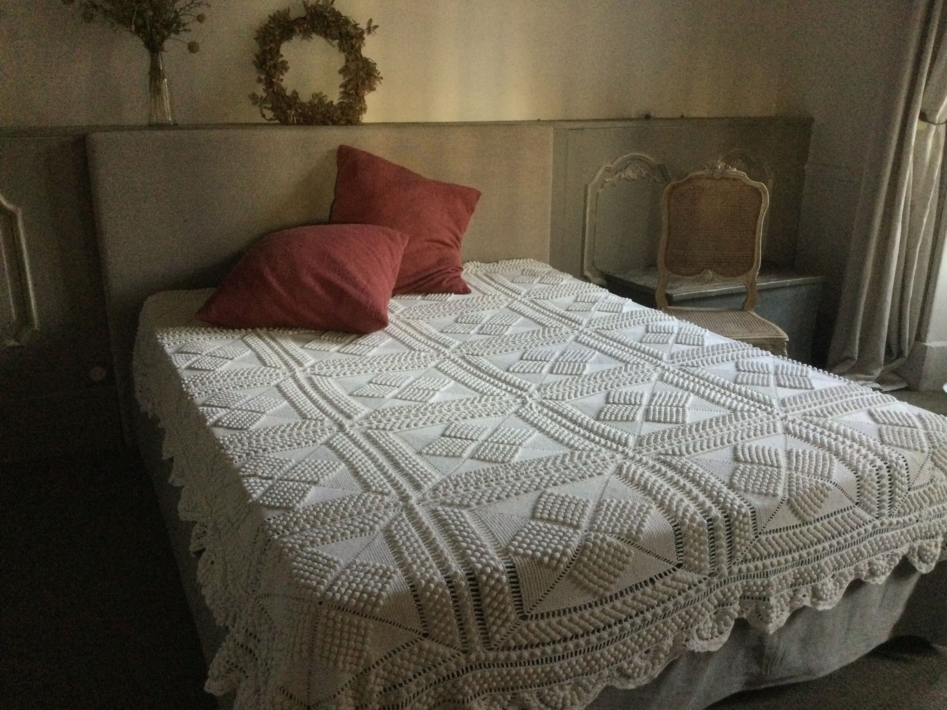 Crochet bed covers year 70