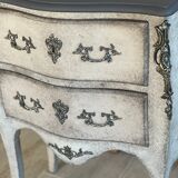 Curved chest of drawers style