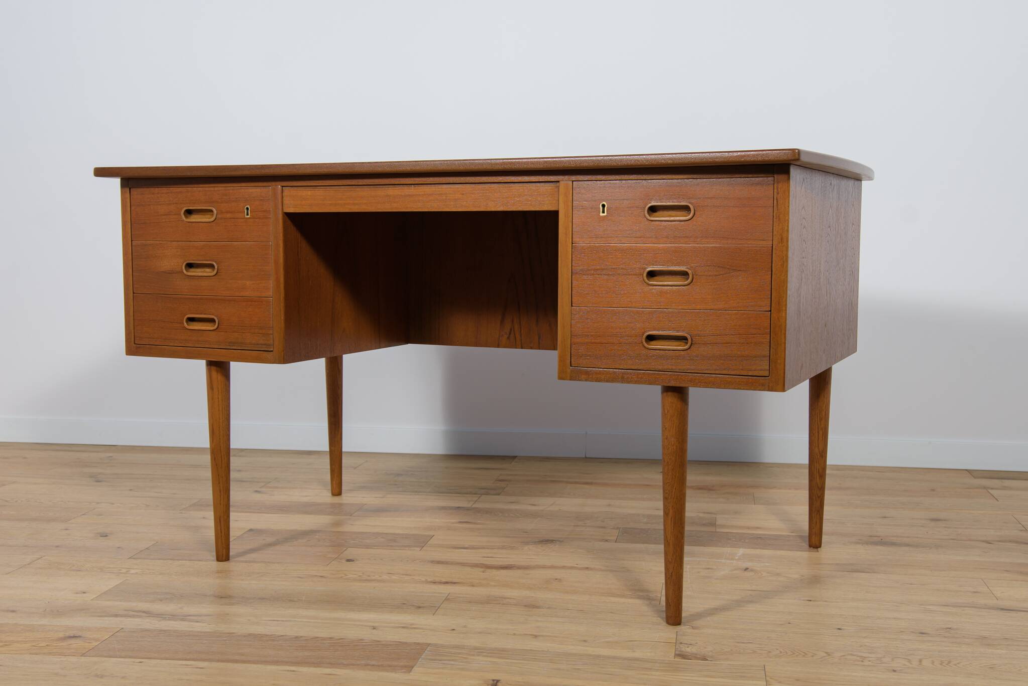 Mid-Century Freestanding Teak Desk, 1960s