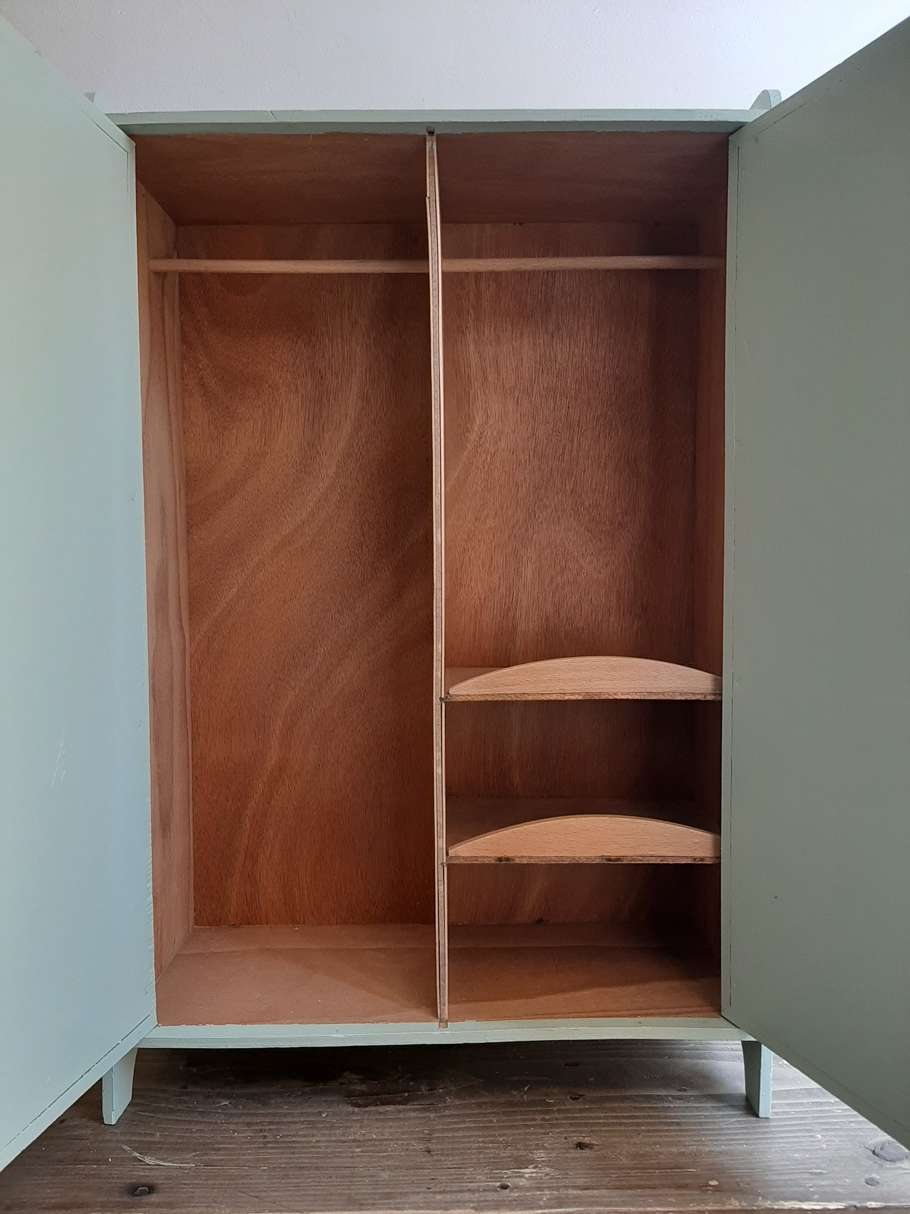 Vintage doll wardrobe