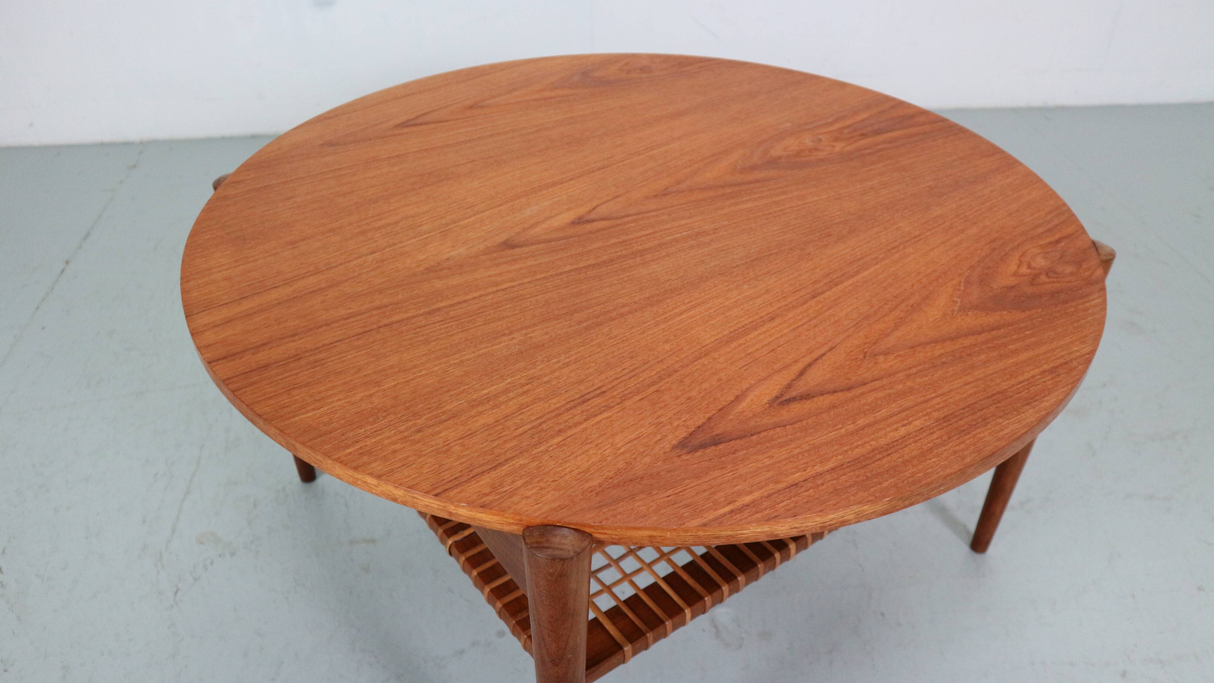 Scandinavian Modern Teak& Rattan Round Coffee Table, 1960's Denmark