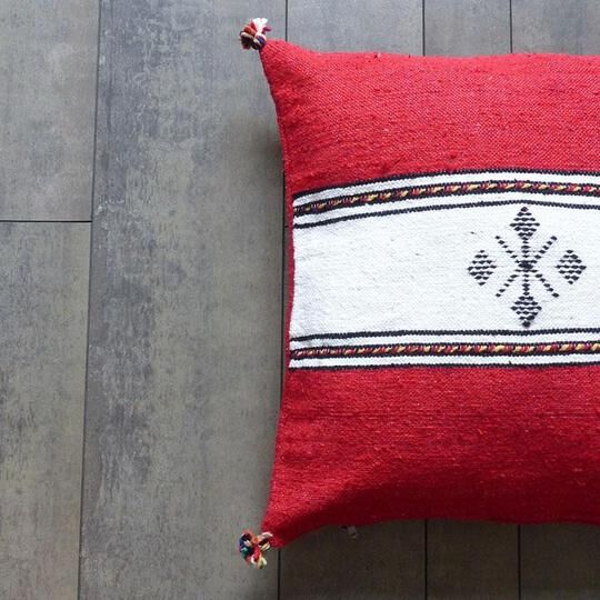 Moroccan Berber cushion Red and White