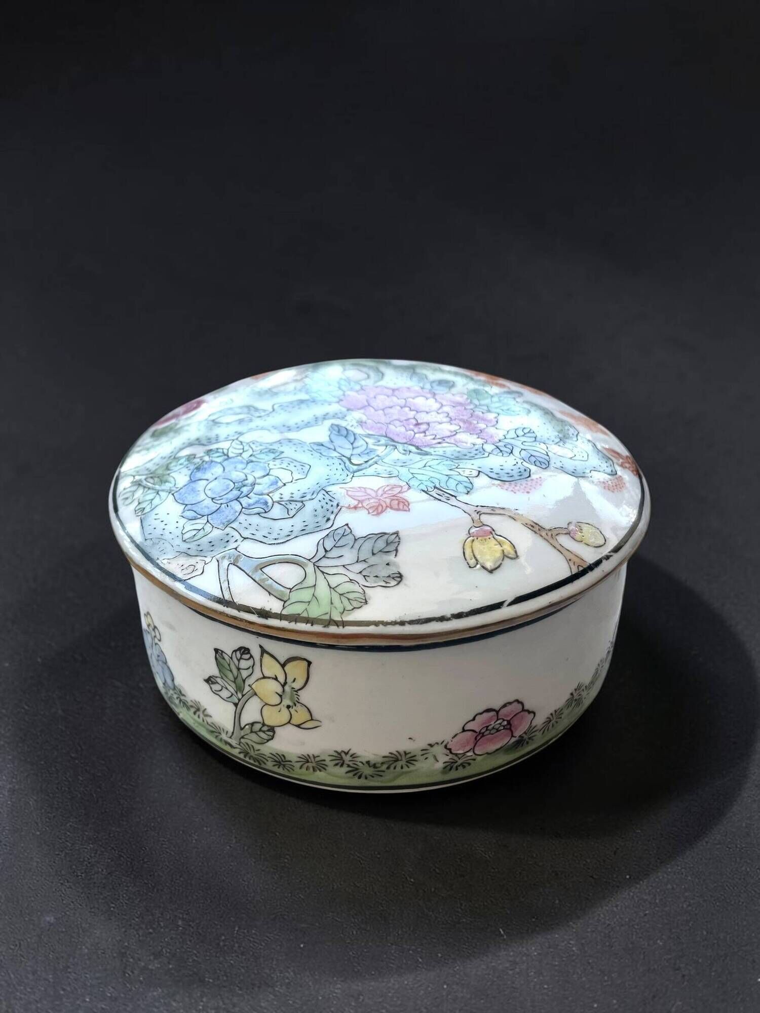 Vintage Chinese Porcelain Trinket Box H.F.P. Macau Famille Rose 1970s