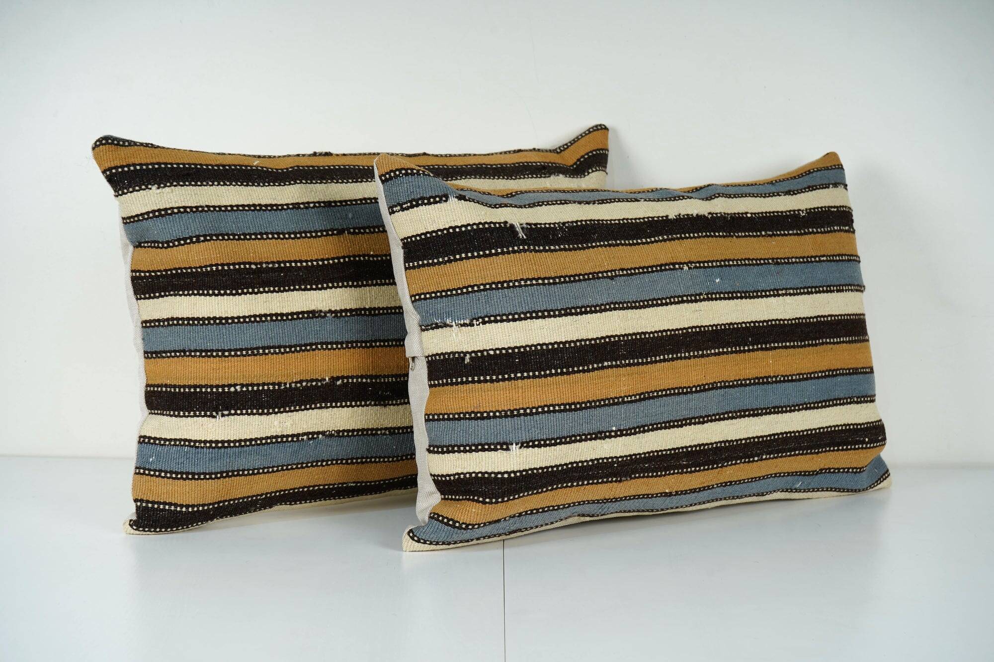 Set of 2 vintage kilim cushion covers 41x61 cm
